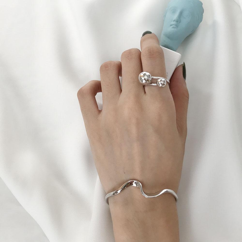 Elegant Bending Arc Adjustable Water Wave Pattern Jewelry Opening Bangle Simple Bracelet Women Gift