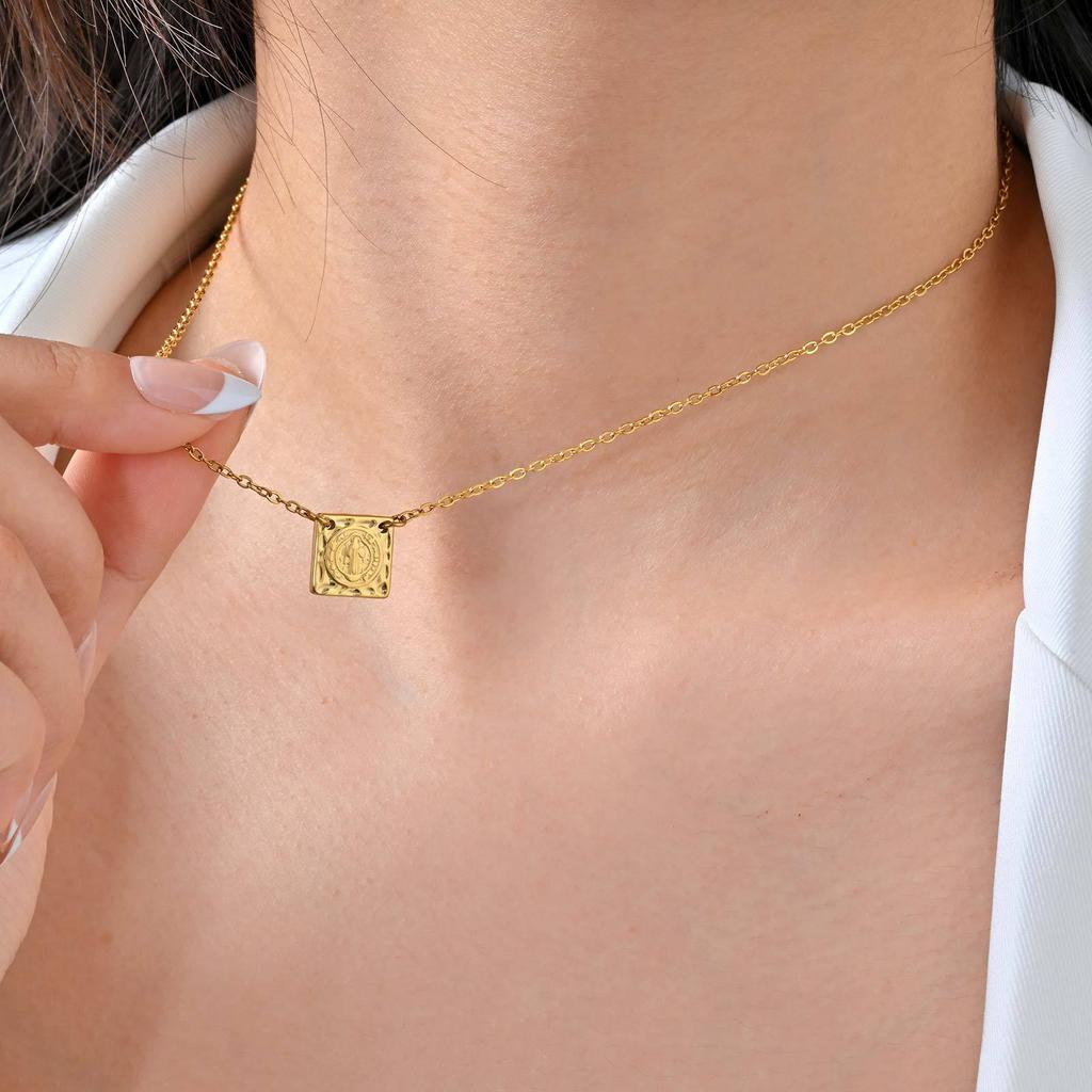 Jewelry 18K Gold Plated Stainless Steel St. Benedict Square Pendant Necklace Women'S Jewelry Nc-2570