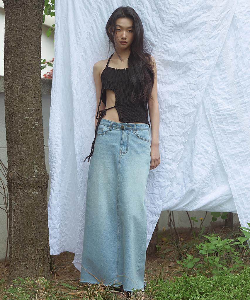 Lonkeu Slit Denim Maxi Skirt (Light Blue)