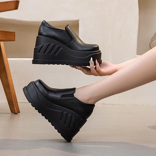 אופנה נעלי סניקרס פלטפורמה גבוהה 10 ס"מ חדשות 2025 עור אמיתי נעליים מגושמות לנשים קיץ נושמות נעליים לבנות סניקרס הליכה