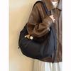 Korean retro pleated dumpling bag women's 2025 new large-capacity commuter croissant bag commuter shoulder messenger bag