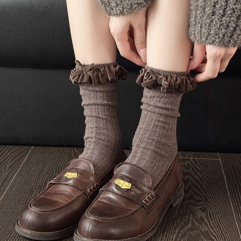 Autumn And Winter Retro Brown Socks Children'S Lace Bow Beige Calf Socks Soot Tube Socks Cotton Stacking Socks