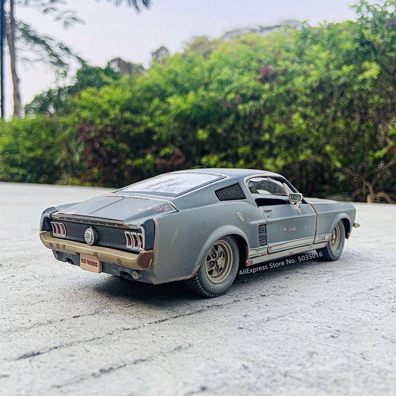 AJL1  Maisto 1:24 Old 1967 Ford Mustang GT Simulation Alloy Car Model Crafts Decoration Collection Toy Tools Gift