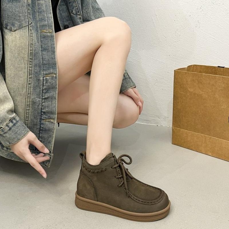 New Flat Women's Shoes, Large-sized Retro Lace-up Casual Shoes, Soft Leather Ankle Boots