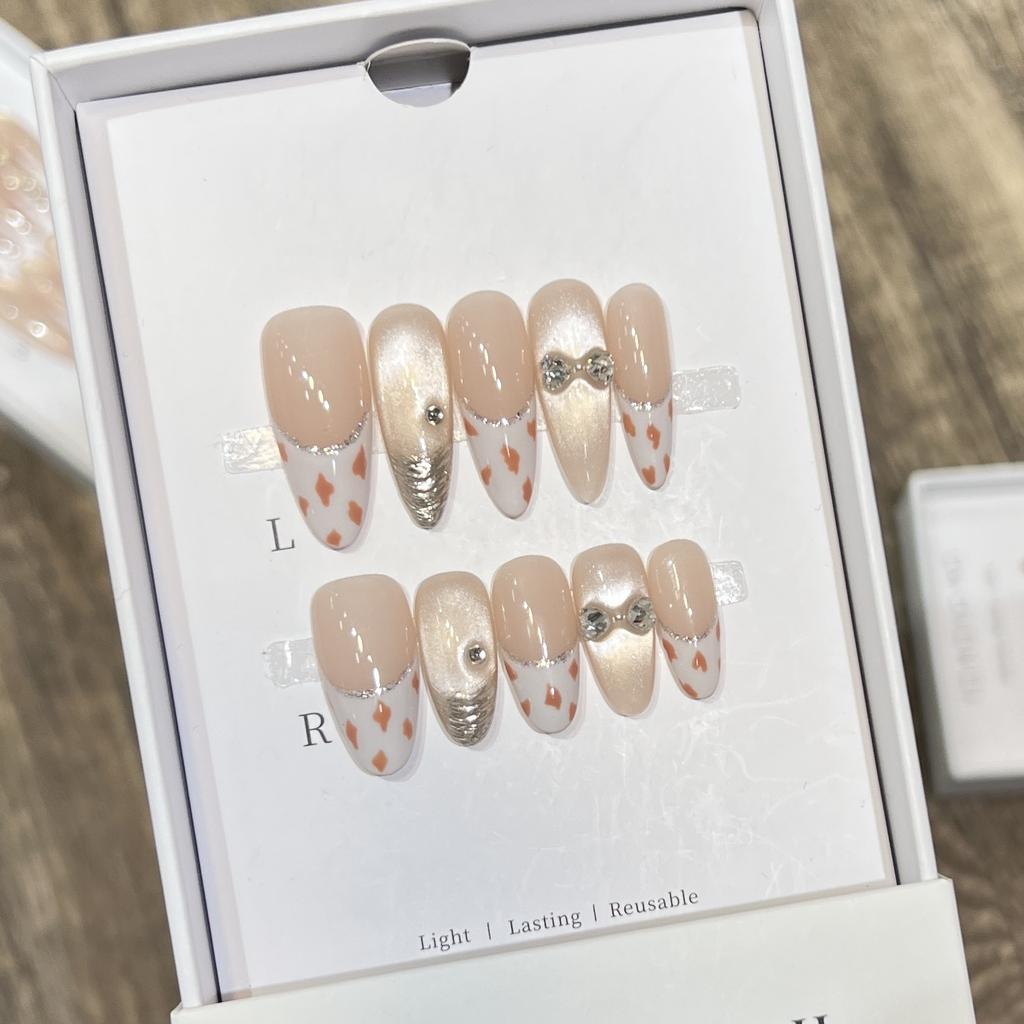 Fresh and Fresh Wear Armor Handmade Butterfly Manicure Cat Eye French Nude Color Wear Armor Film High-end Feeling