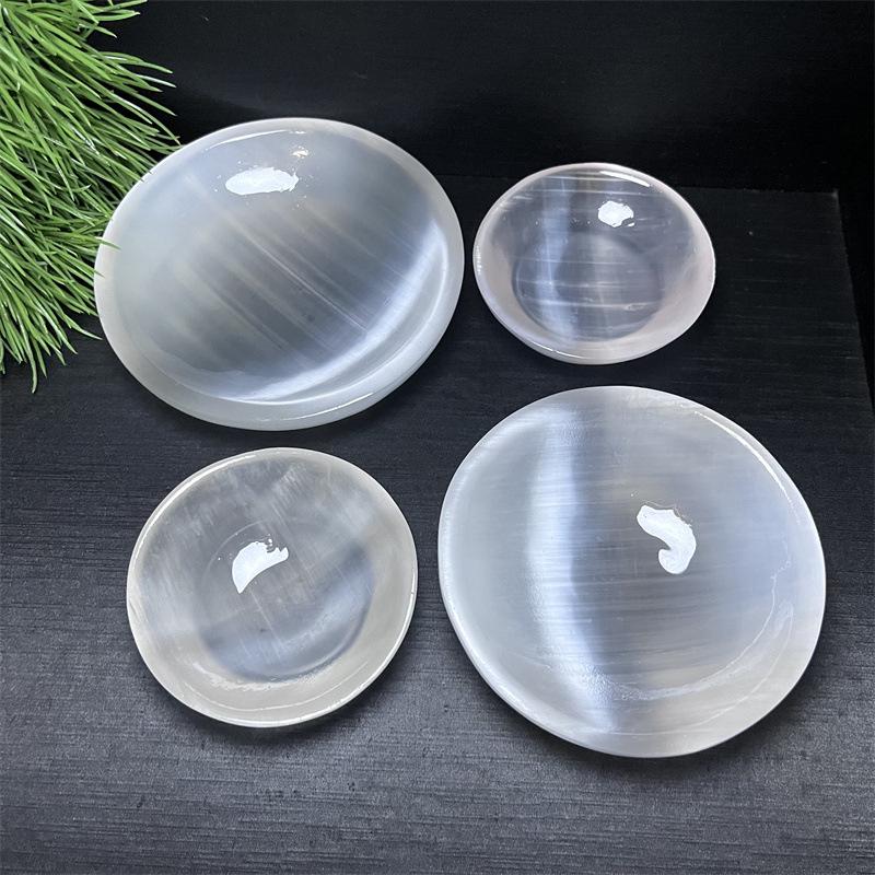 

Натуральная селенитовая хрустальная чаша с круглым основанием - Украшение для дома, Ювелирные изделия и Демагнетизация браслетов Selenite Bowl 6.5cm