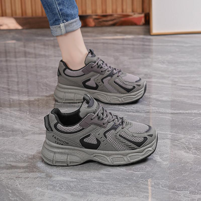 New Spring and Autumn Daddy Shoes Ins Mountaineering Shoes Thick-soled Heightening Casual Sports Shoes X
