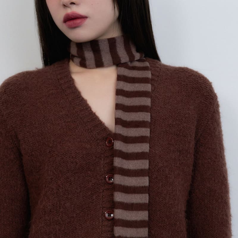 

geegee fluffy stripe long scarf - brown BROWN