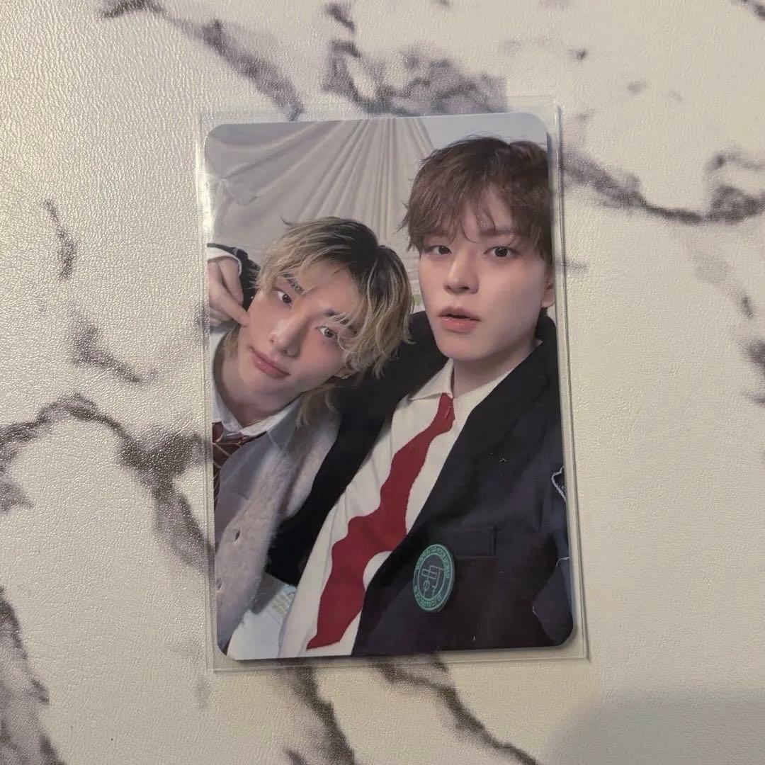 

[USED] Stray Kids Fan Meeting Bomber Jacket Bonus: Unit Photocard
