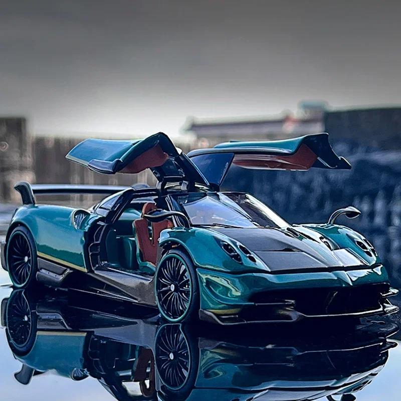 1/32 Pagani Huayra Supercar Diecasts & Toy Vehicles Metal Car Model Shock absorber Sound Light Collection Car Toys Gift