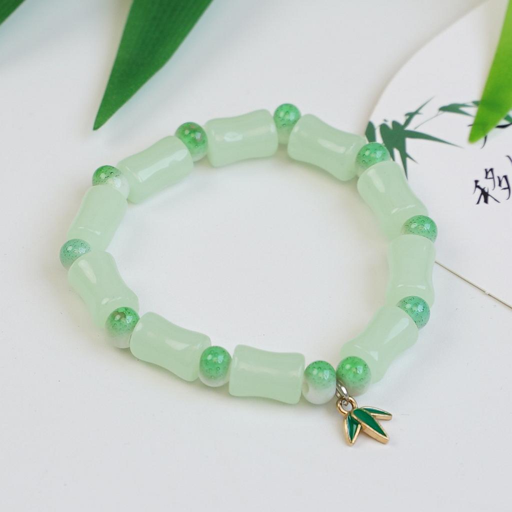 I like to use bracelets for men and women, white energy multi-treasure bracelets, balance jewelry, bamboo bracelets.