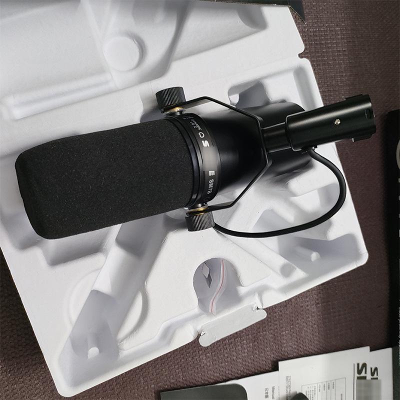 SM7B Wired Dynamic Microphone for Podcasts, Recording, and TikTok Live Broadcasting