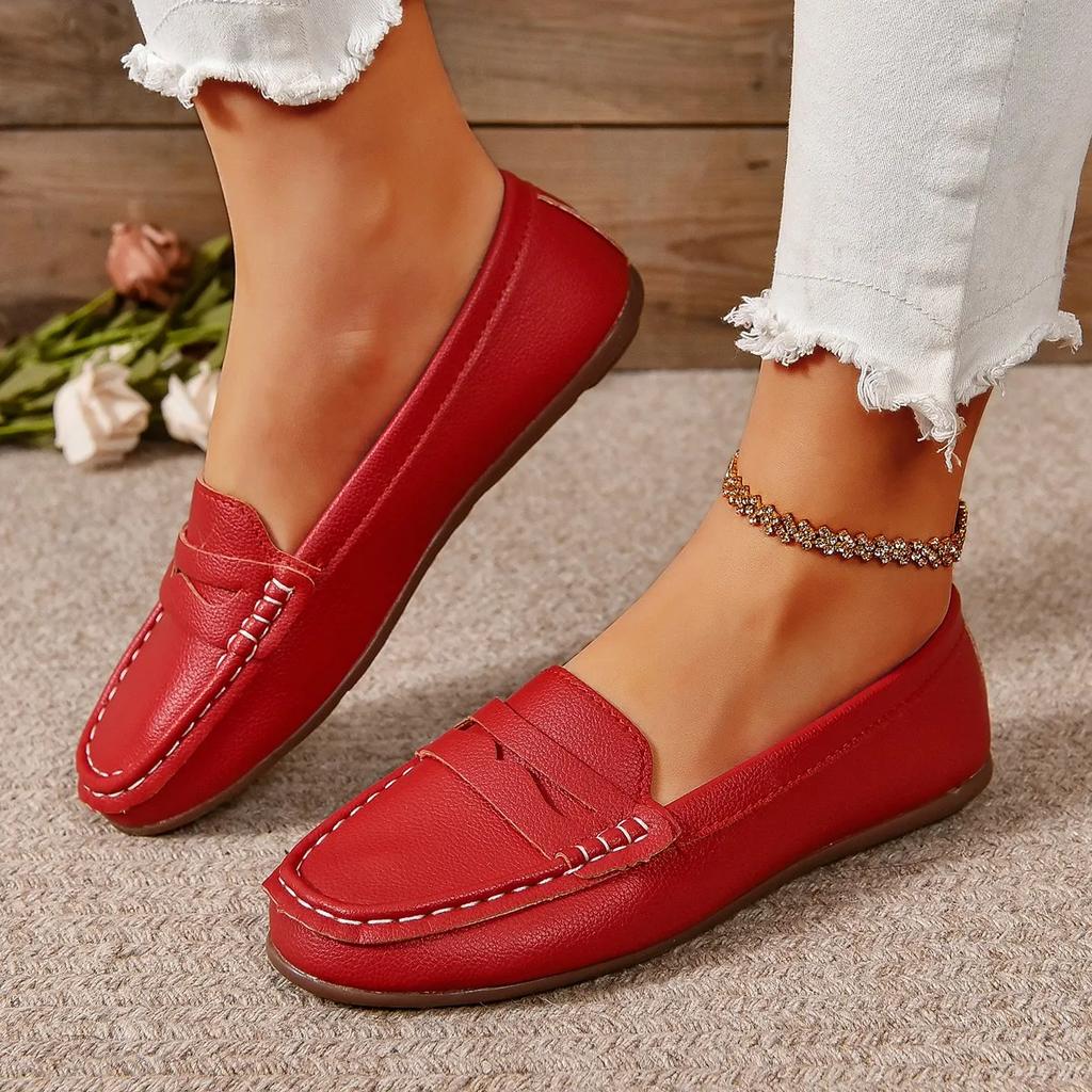 2025 New Women Shoes Flats Leather Moccasins Sneakers Woman Casual Shoes Slip-on Loafers Female Boat Shoes Big Size 44