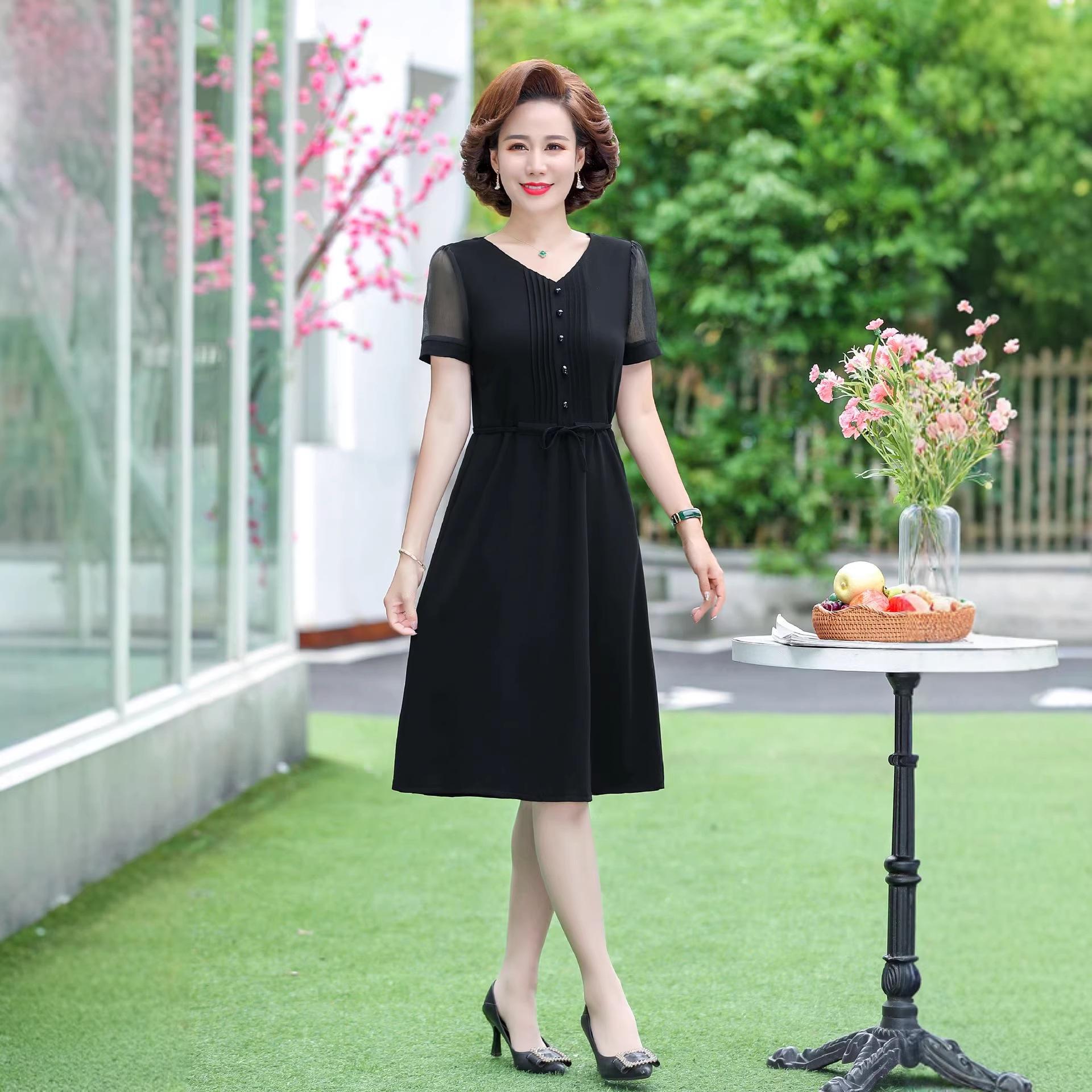 

Elegant Summer Short-Sleeve Mid-length Dress for Middle-aged and Elderly Women 3XL чёрный