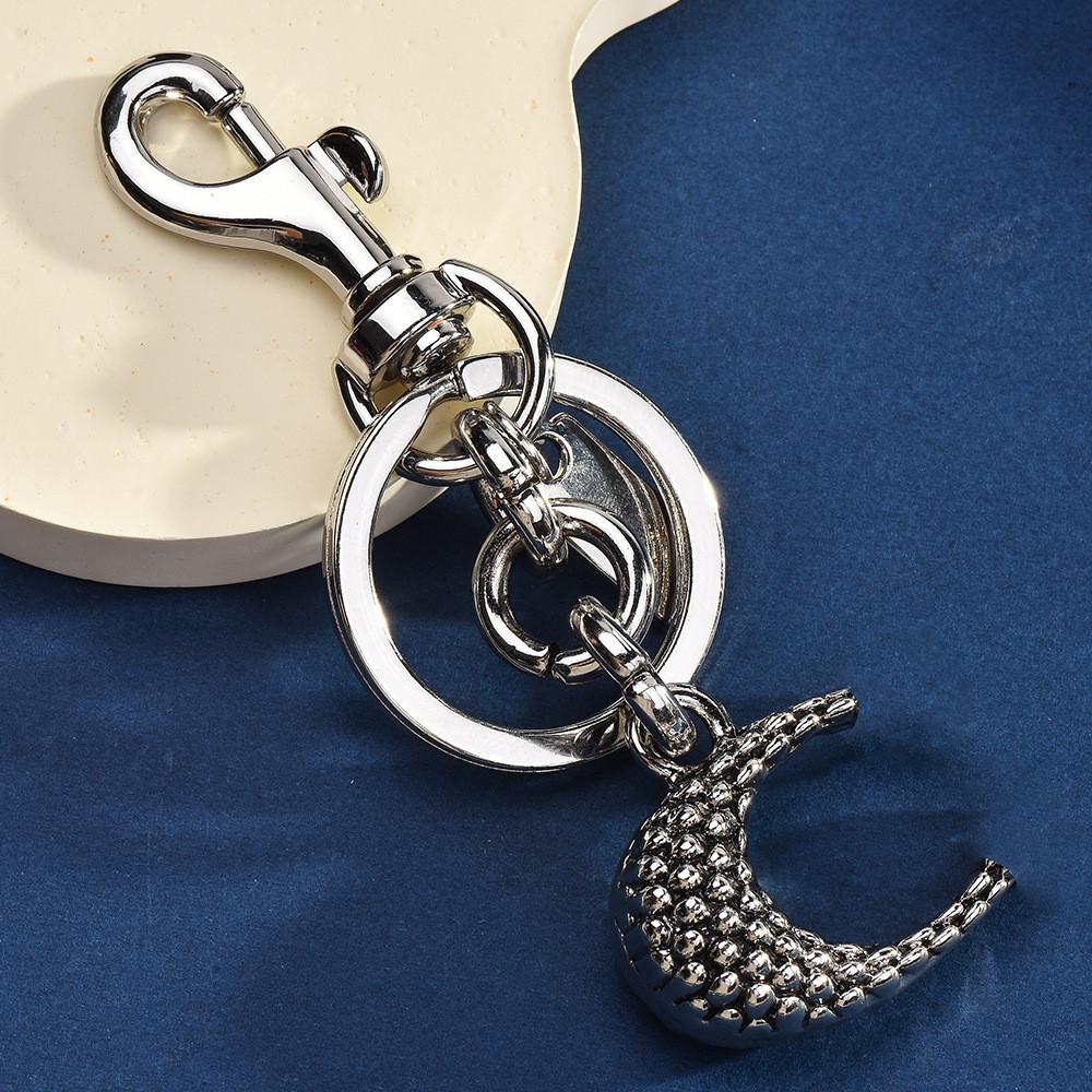 Metal Snake Pattern Keychain With Letters For Fashionable Bag Accessories