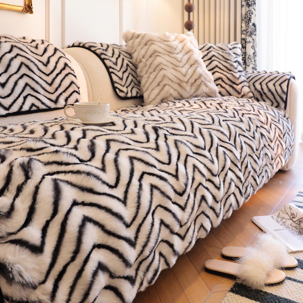 

Tutu Velvet Sofa Cushion Winter New Simple Modern Cream Wind Thickened Non-Slip Seat Cushion Sofa Cover 70*70cm чёрный