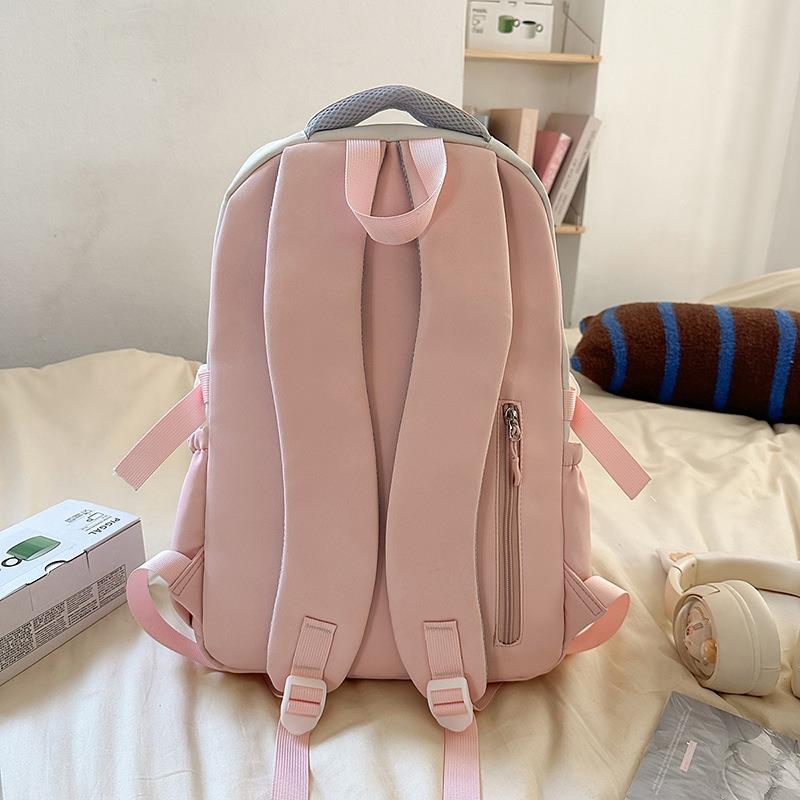 The new schoolbag is high-value, fresh and sweet, and a lightweight and large-capacity backpack for junior high school students.