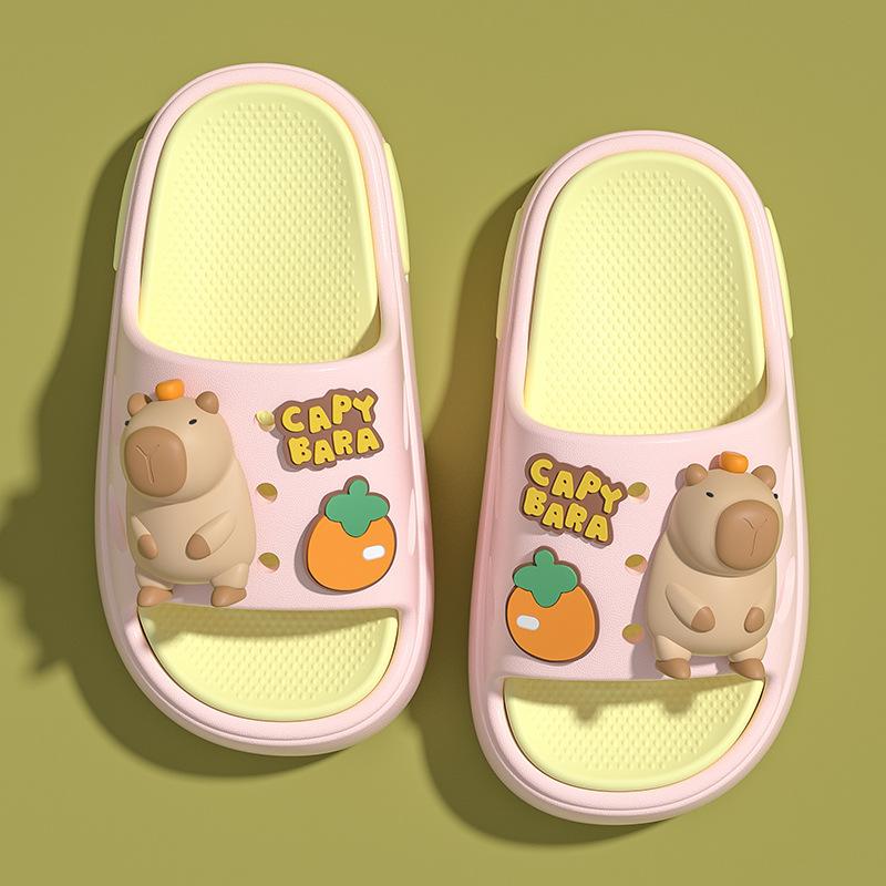 

Детские тапочки капибара детские летние новые домашние тапочки для мальчиков милые нескользящие для улицы 28-29 yards [inner length 18CM]