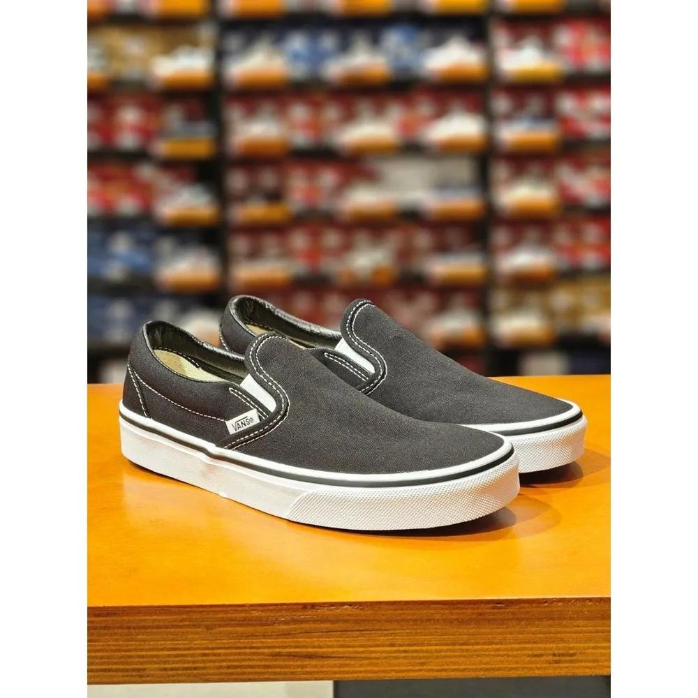 Кеды Vans Unisex Classic Slip-on Черные VN000EYEBLK 3901209 250