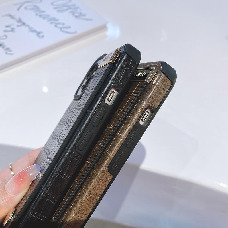 Luxury Soft TPU Crocodile Leather Wristband Holder Shockproof Phone Case For IPhone 15 Pro Max 13 12 11 14 Pro Max Bumper Cover