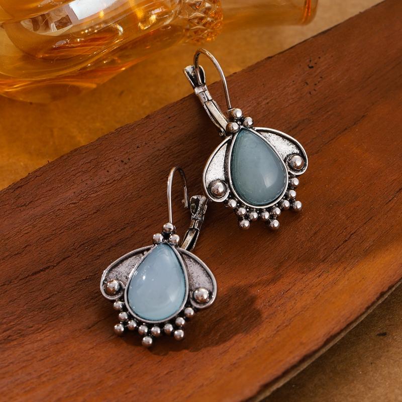 

1 пара елегантних ретро сережок, інкрустованих синім синтетичним цирконієм, підходять для повсякденного та вечірнього носіння, універсальні