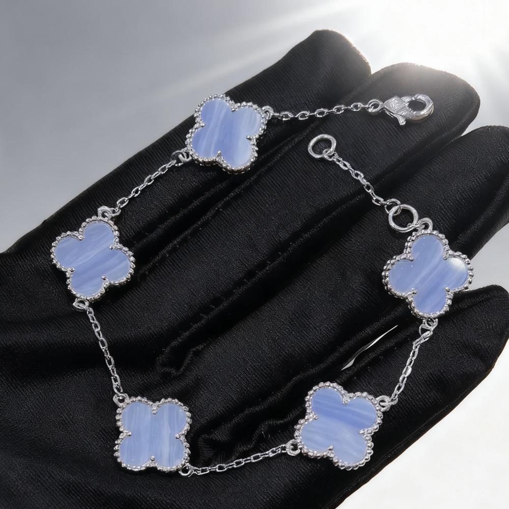 Four-leaf Clover Classic Bracelet with Five-petal Black Onyx Fashion Bangle for Women
