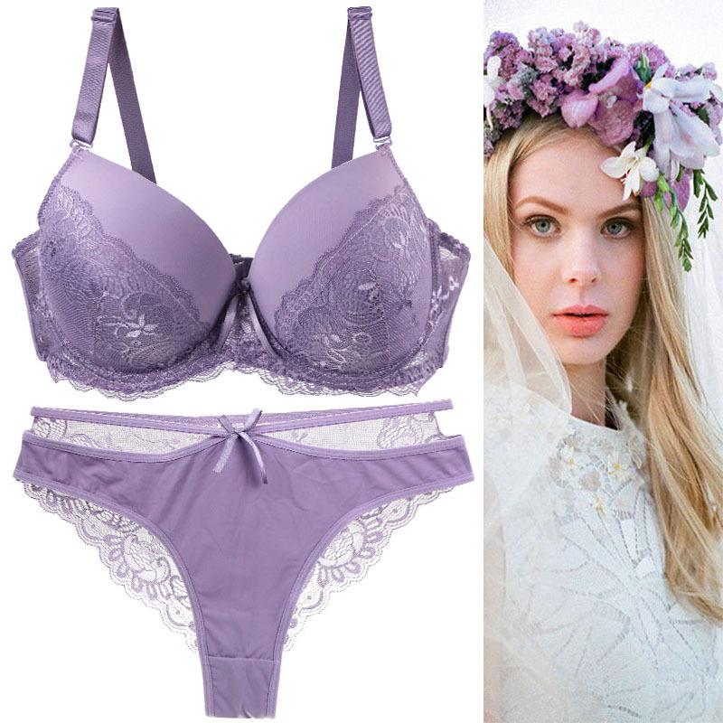 Push-up Bra Set with Breathable Nude-feeling Lace and Seamless Bra for Large Breasts