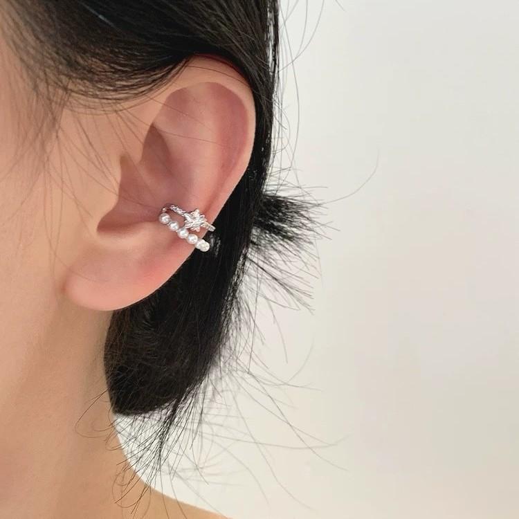 Small Niche Design with Sparkling Zirconium Stars, No Ear Holes, Ear Bone Clips, Women's Super Sparkling Temperament, Simple Ear Clip Earrings