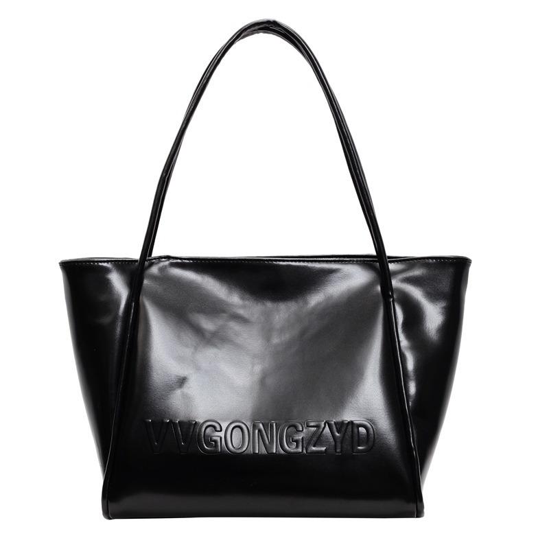 Large-capacity bag women's autumn and winter retro versatile new simple shoulder bag fashionable commuter tote bag