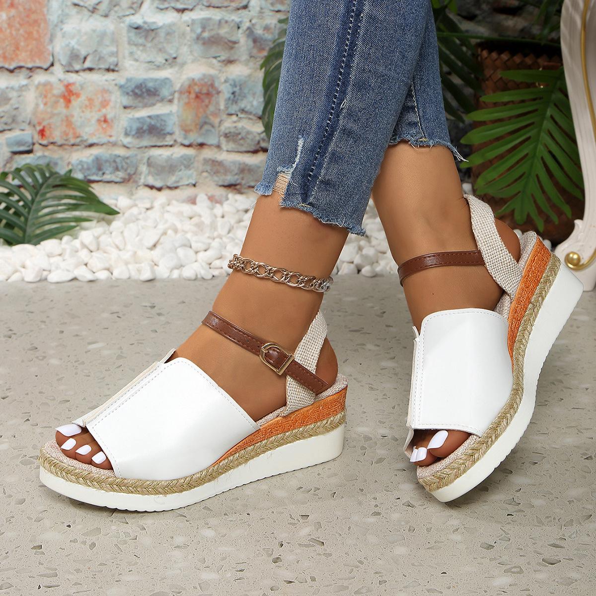 

Большие размеры 2025 года, новые летние женские босоножки на танкетке из пеньковой веревки, повседневные пляжные сандалии с плоской подошвой и заостренным носком 43