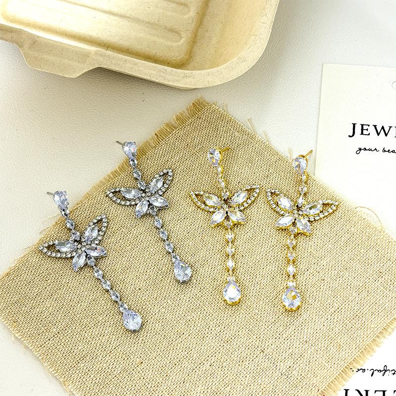 Lügong Elegant Long Zircon Tassel Earrings: Luxury Butterfly Studs for Women