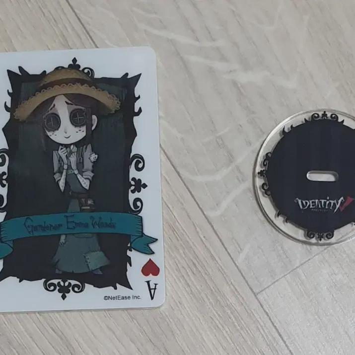 

Fifth Person Gardener Emma Dark Pop Acrylic Stand