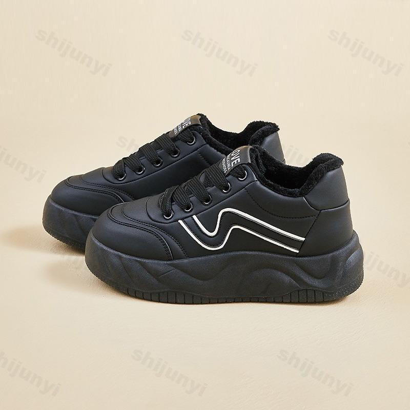 Women's Warm Plush Platform Sneakers Winter Fashion Lace Up Thicken Warm Outdoor Womens Trainers Comfortable Casual Board Shoes