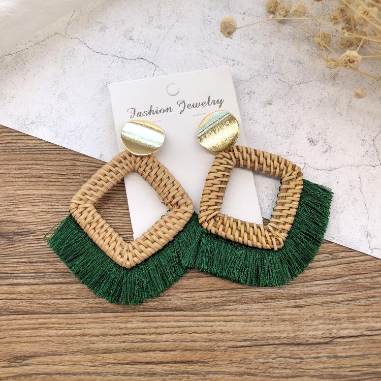 Holiday Style Handmade Grass Rattan Woven Earrings Retro Fringed Simple Stud Earrings Temperament Versatile Women's Earrings