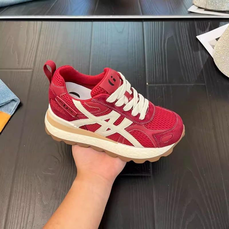 

New women s retro red inner height-increasing women s autumn sports and leisure shoes 40 красный