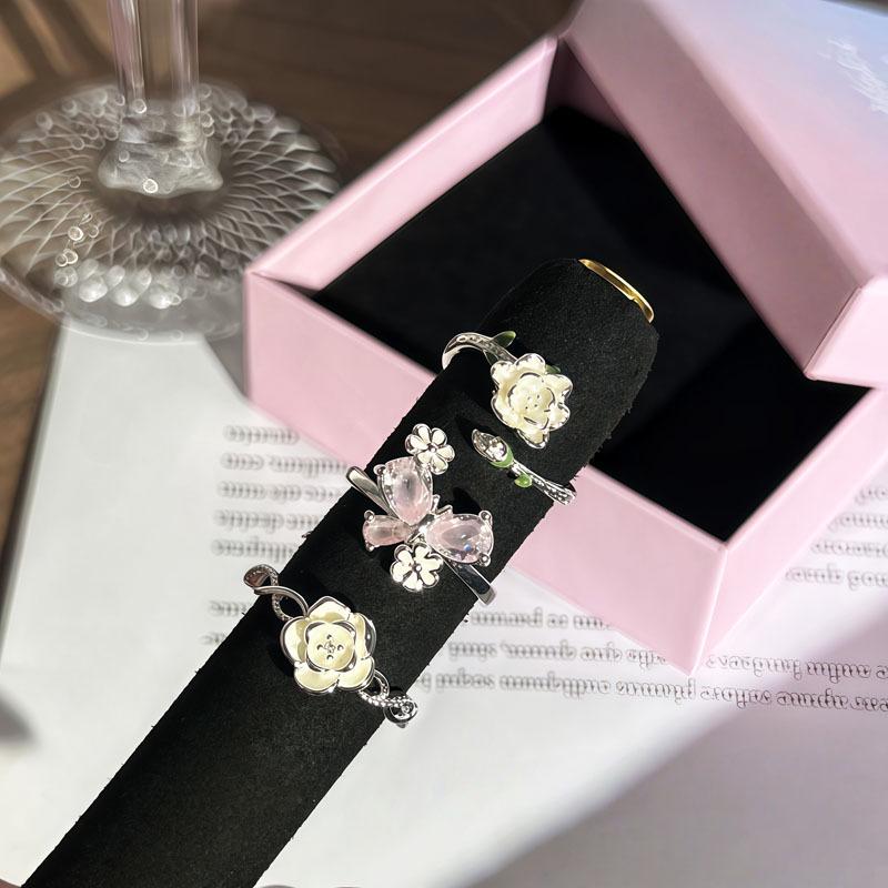 Japanese Cherry Blossom Pink Diamond Ring - Elegant & Trendy Butterfly Design for Women, Versatile Fashion Accessory