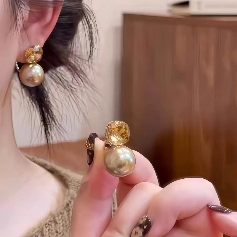 Luxury Champagne-Colored Pearl Square Rhinestone Earrings Women s Personalized Two-wear Style Earrings Fashion Jewelry Gifts