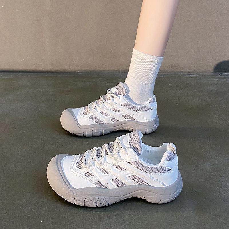 

Mountaineering women s shoes casual versatile 2025 spring and autumn new thick-soled breathable ugly cute lightweight round head sports 40 бежевый