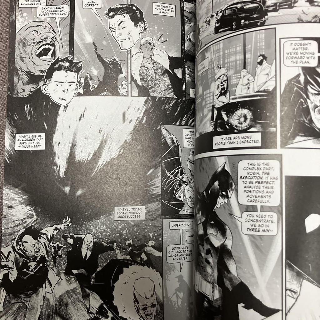 [USED] Batman Black And White 5 Justice League