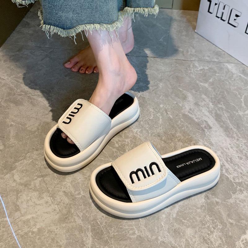 Thick-soled Premium Cool Slippers Women's Summer Outer Wear 2025 New Casual Soft-soled Non-slip One-word Drag Beach Shoes