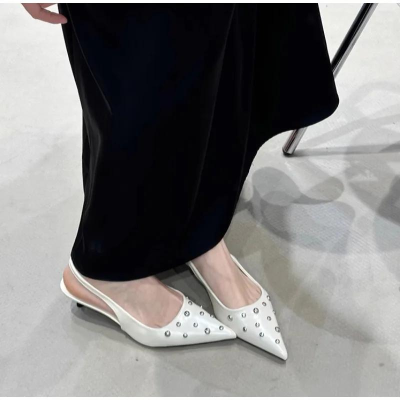 Sandals Woman High Heel Dress Shoes Large Size Retro Closed Pointed Spring Big Studded Girls High Stiletto Rivet Scandals Pumps 35 2446₽