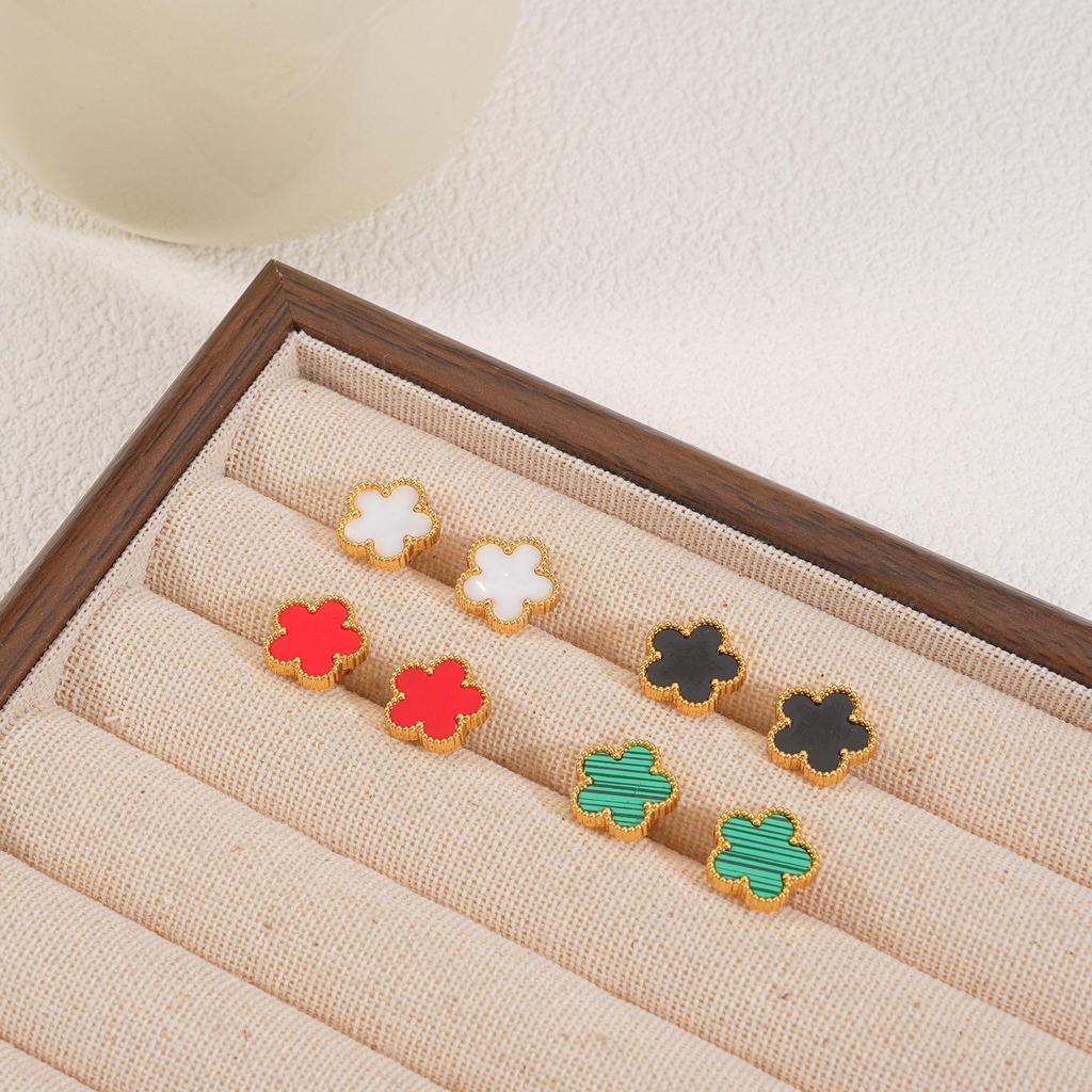 Korean Style 18K Gold-Plated Five-Petal Flower Earrings - Trendy, Light Luxury Stud Jewelry