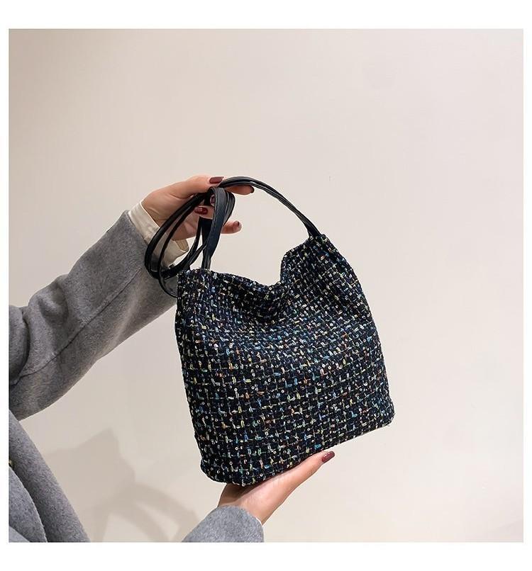 Stylish And Versatile Knitted Fabric Handbag In White Black And Pink For Women