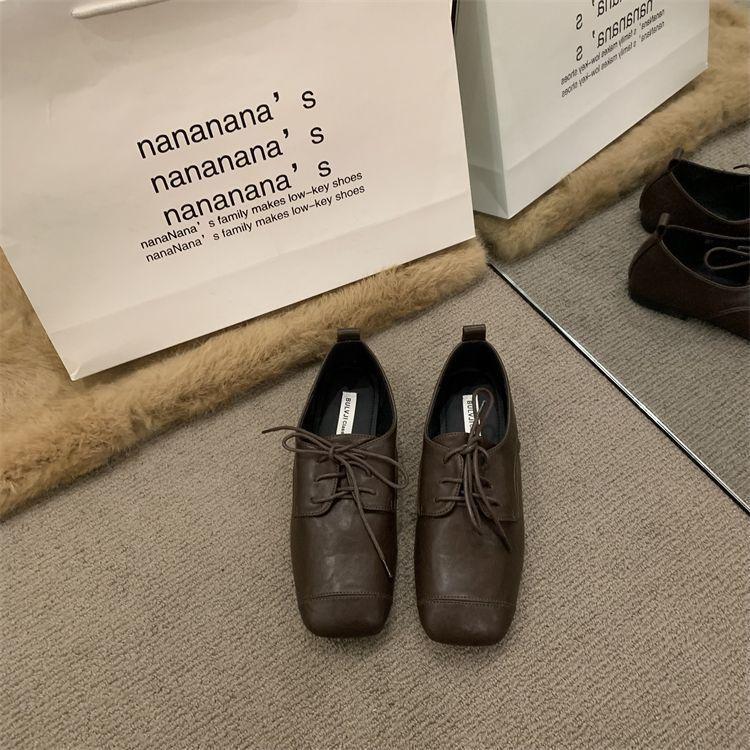 2025 új koreai fekete szögletes orrú lapos talpú szuperpuha kényelmes mokaszin női fűzős külföldi sokoldalú kis bőr cipő