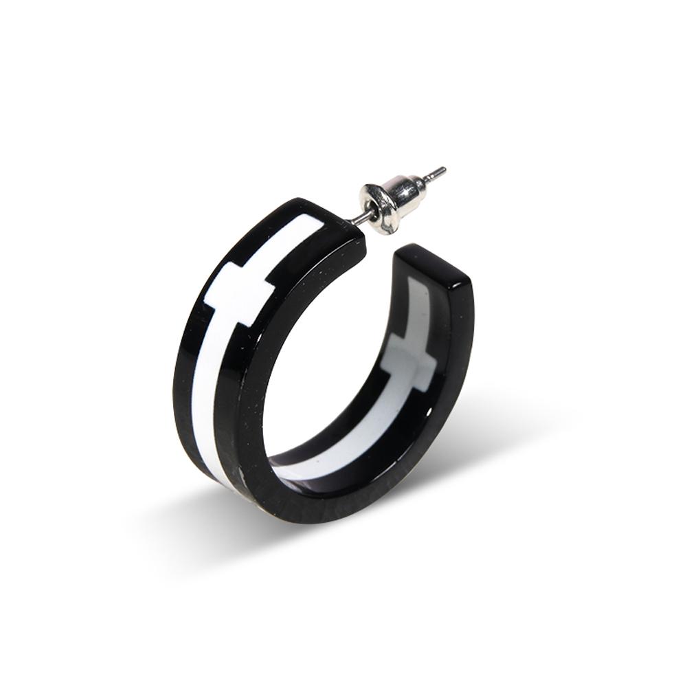 Anime Tokyo Revengers Chifuyu Matsuno Cosplay Örhängen Svart Silver Guld Färg Ringörhängen Öronklämmor För Kvinnor Män Smycken