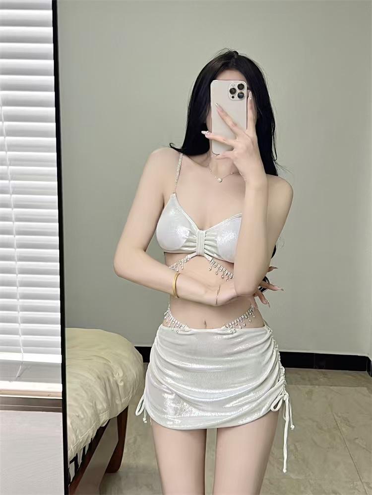 Set Bikini Sexy cu Lanț de Diamante pentru Femei: Costum de baie subțire din trei piese cu sclipici pentru vacanță și izvoare termale