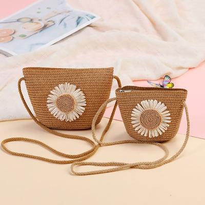 Handwoven Shell Shape Straw Shoulder Bag Crossbody Bag Kid Summer Beach Straw Bag Envelope Wallet for Wowen Girls