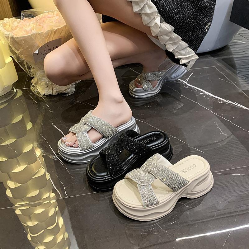 Thick-bottomed rhinestone one-word drag women wear new summer slope heel casual versatile cool slippers