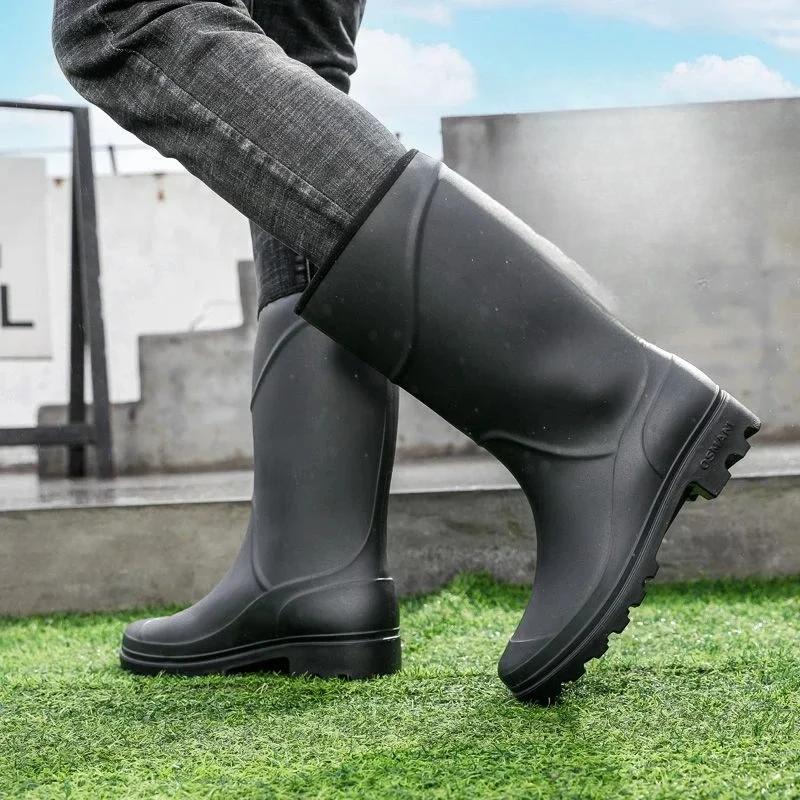 Fashion Outdoor Waterproof and Non-slip Gum Man Shoes Rainy Day Cheap Wide Toes Rain Boots for Men Low-heel Mud Teenagers Wellies Adult