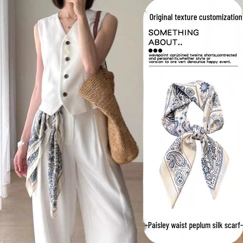 Elegant Black & White Striped Silk Scarf: Retro, Versatile Accessory